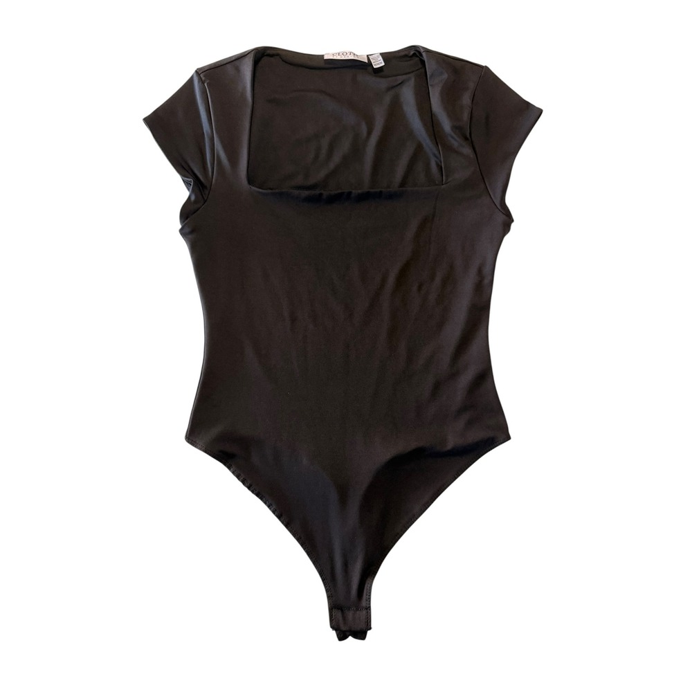 Cloth By Design Square Neck Cap Sleeve Bodysuit Black Medium Sleek Chic Basic